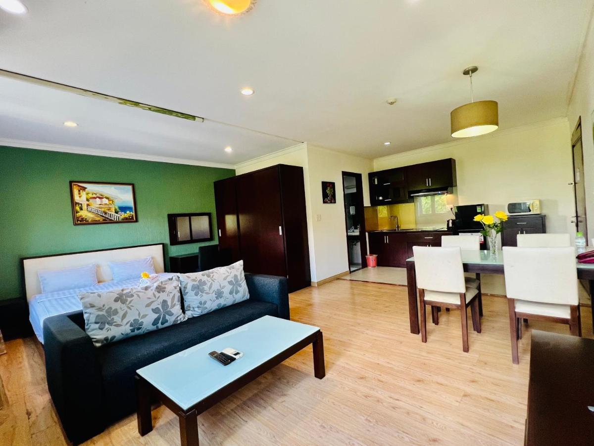 Lila Luxury & 3*